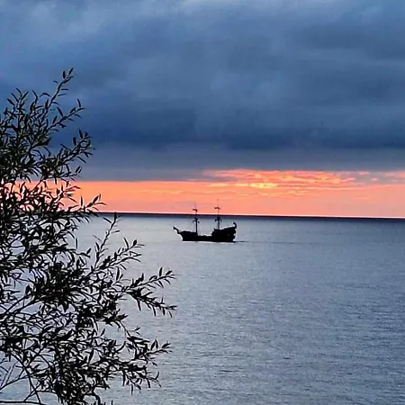 Michola Aldeamento Turístico *